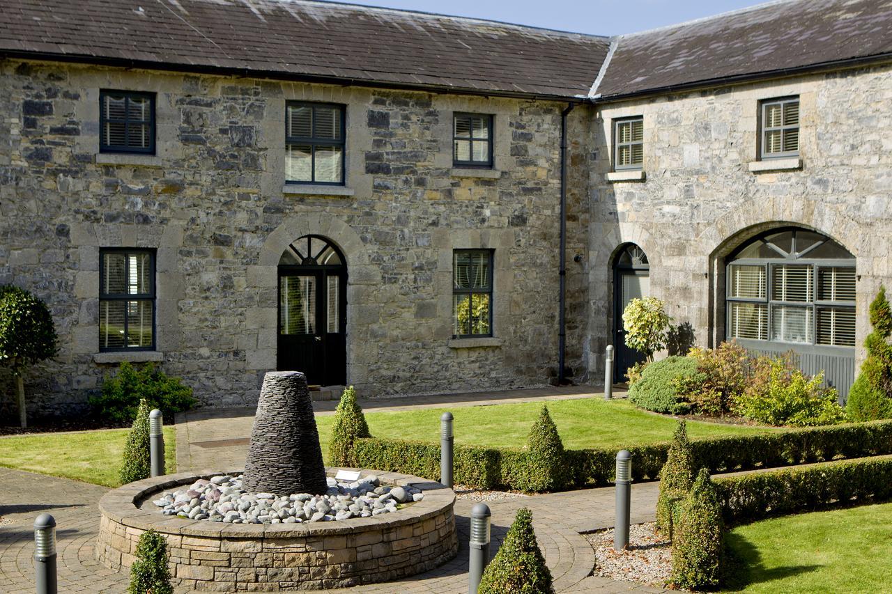 Moyvalley Hotel Self Catering Cottages Kültér fotó