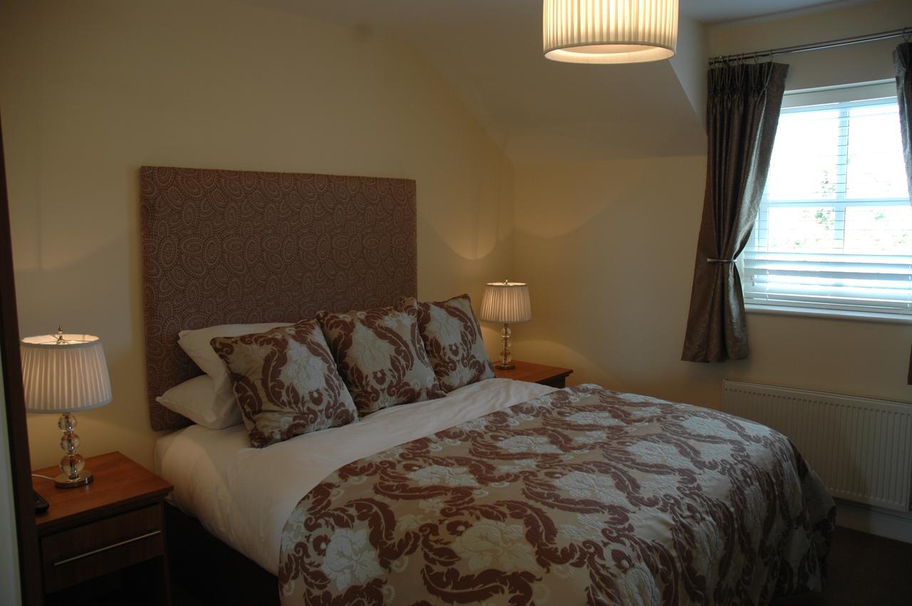Moyvalley Hotel Self Catering Cottages Kültér fotó